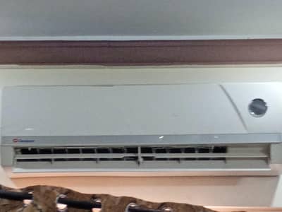 Dawlance 1.5 Ton Split AC Very Good Condition