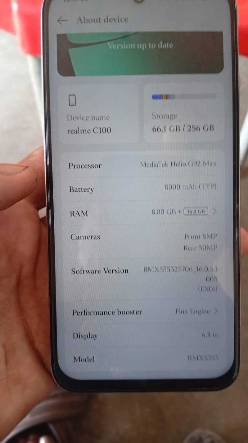 Realme C100 1