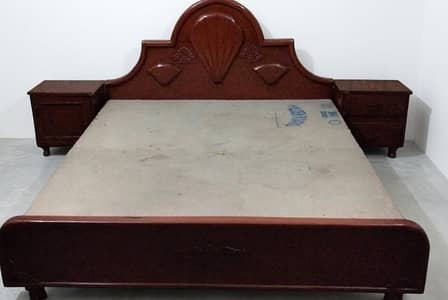 brown pure wooden bed 2 side tables with drawers