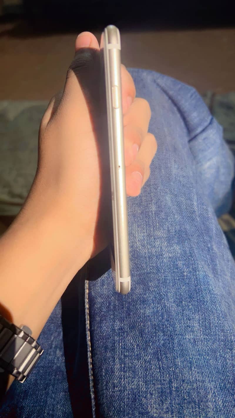 Apple iPhone 6 4