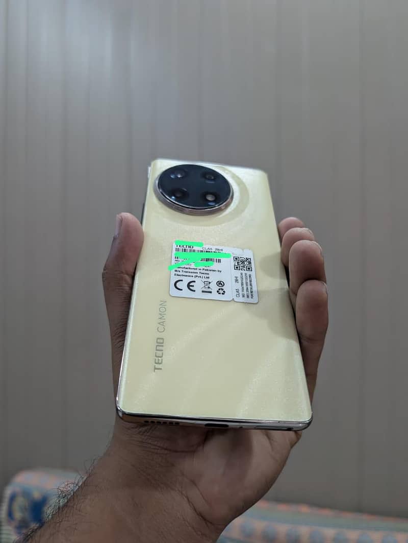 Tecno CAMON 30S 1