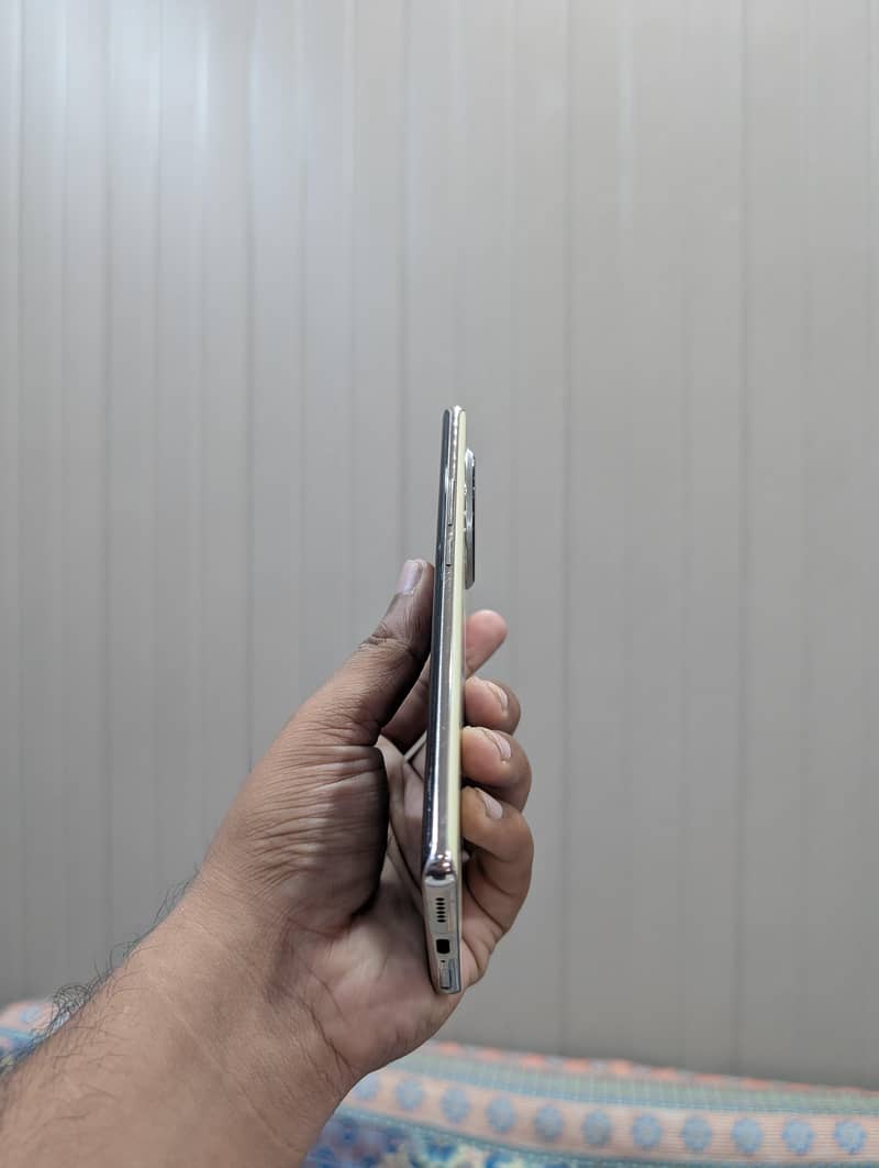Tecno CAMON 30S 4