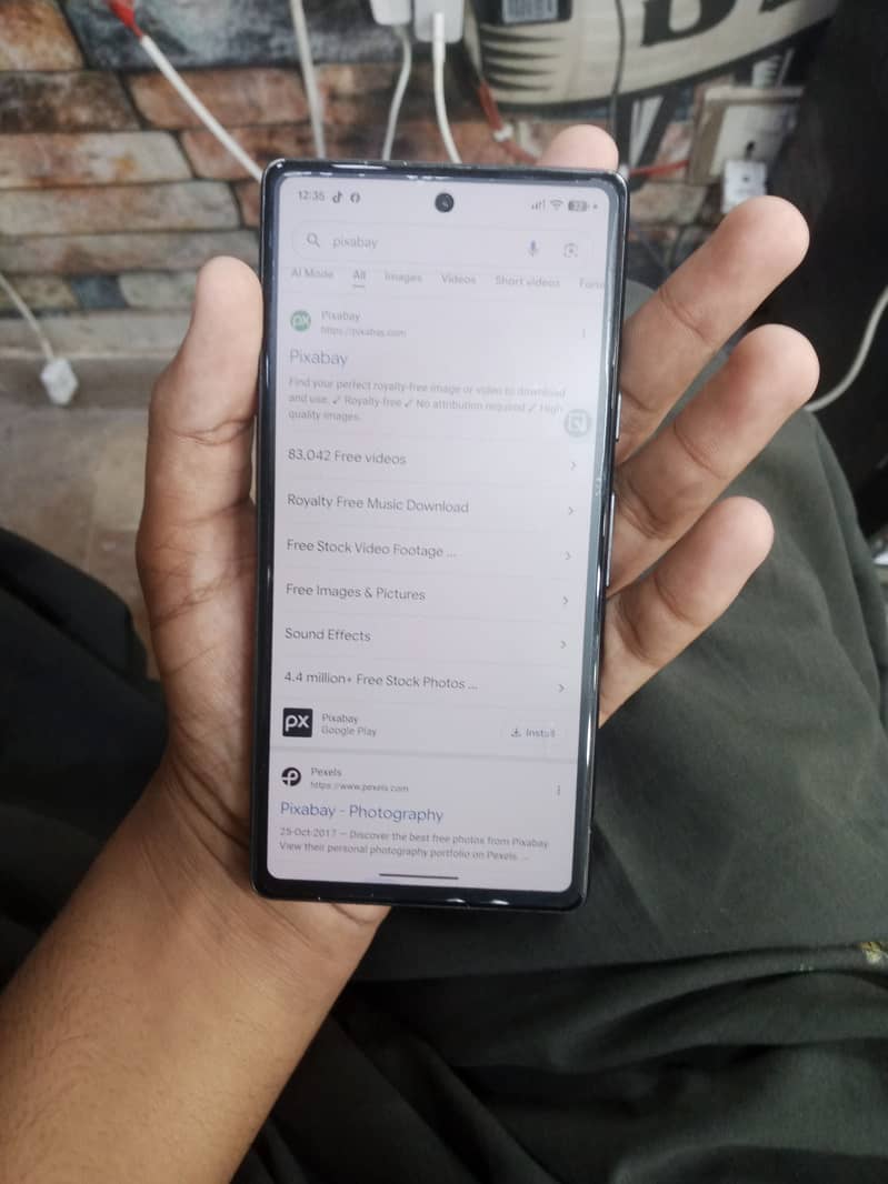 Google Pixel 7a 2