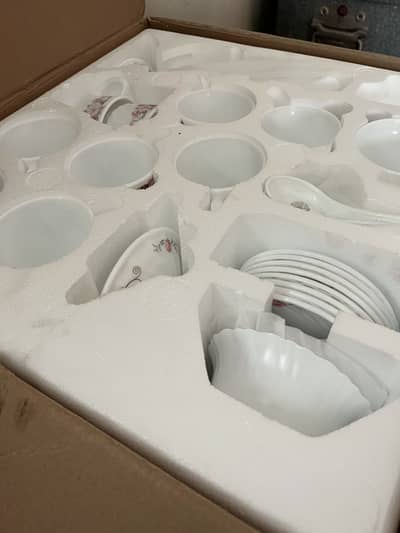 Dinner set