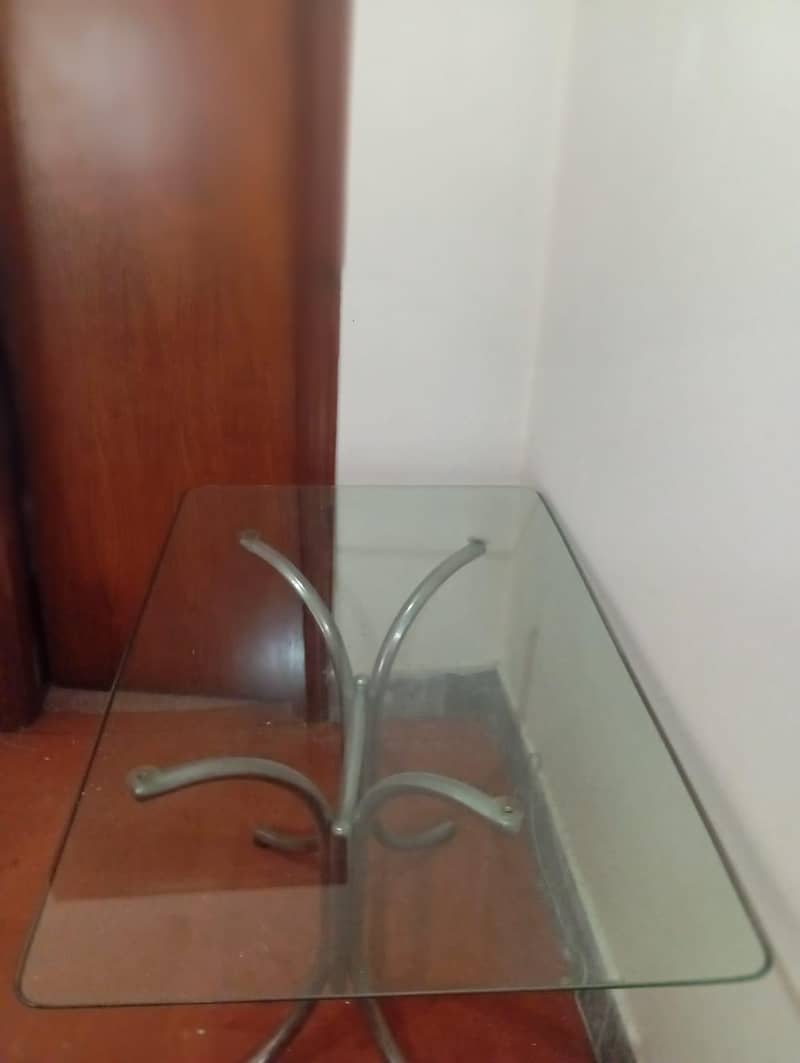 Glass dining table only 1