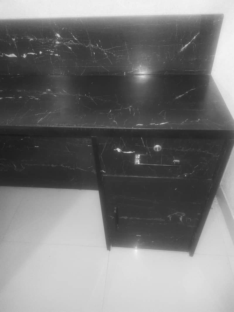 Office table desk 4