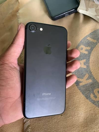 Apple iPhone 7