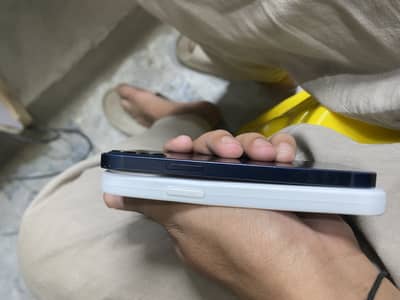 Apple iPhone 12 mini