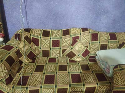 sofa set ha bilkul new 10 days used ha