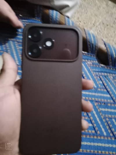 OPPO A6c in warranty