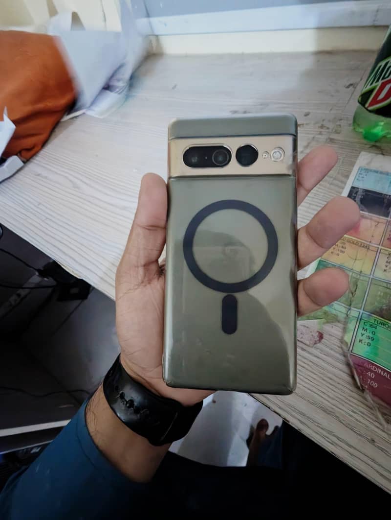 Google Pixel 7 Pro 8