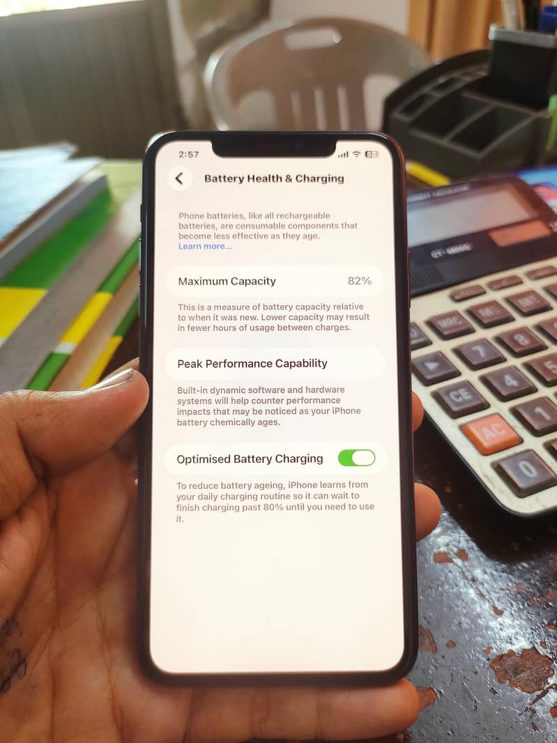 Apple iPhone 11 Pro Max 4