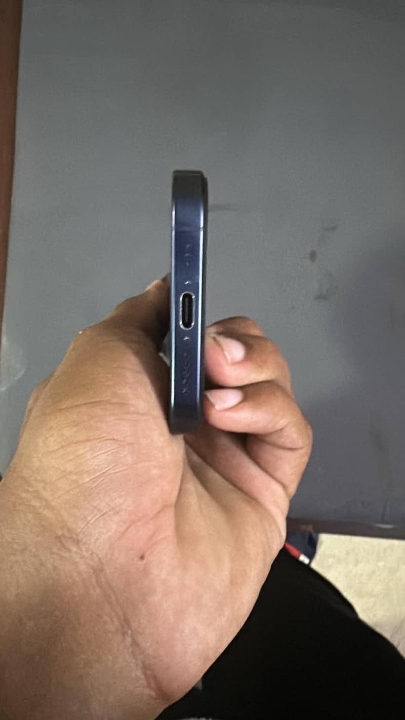 Apple iPhone 15 Pro 5