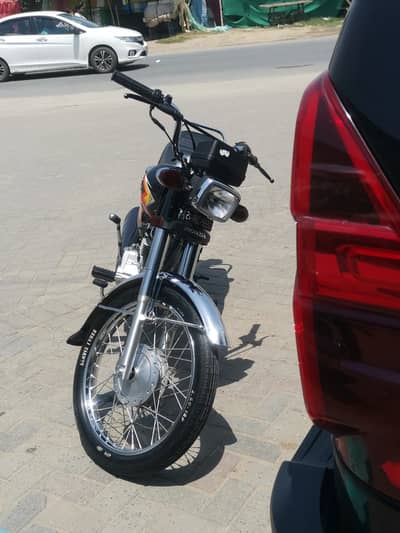 Honda cg 125 (VERY LOW milage)