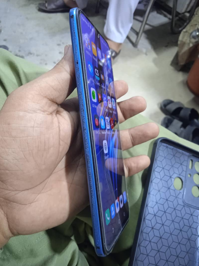 Tecno Pova 4