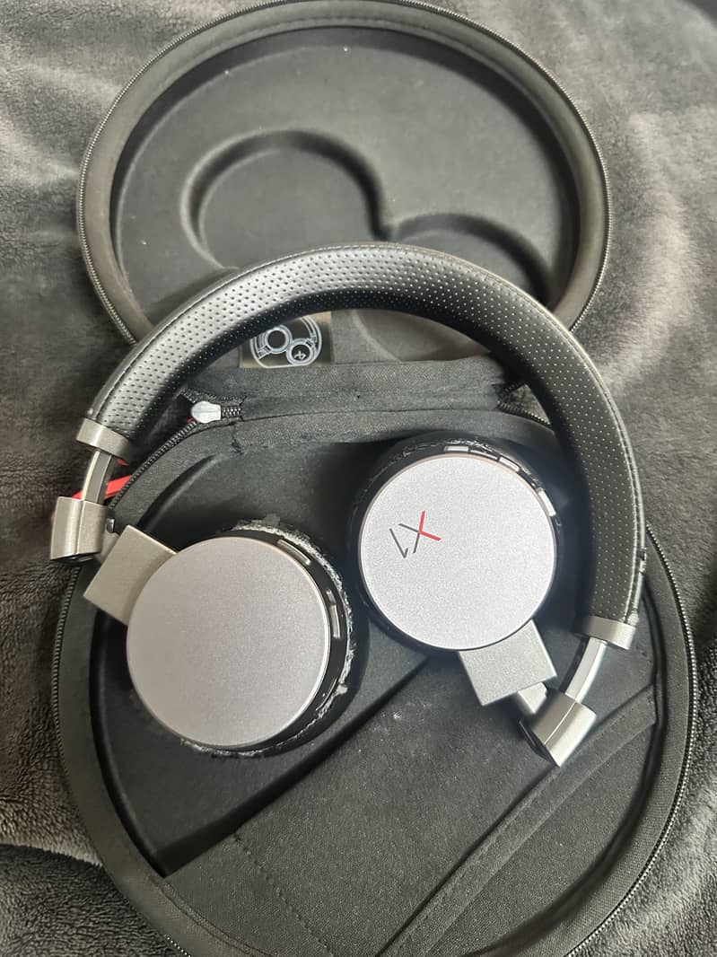 Wireless headphone 4