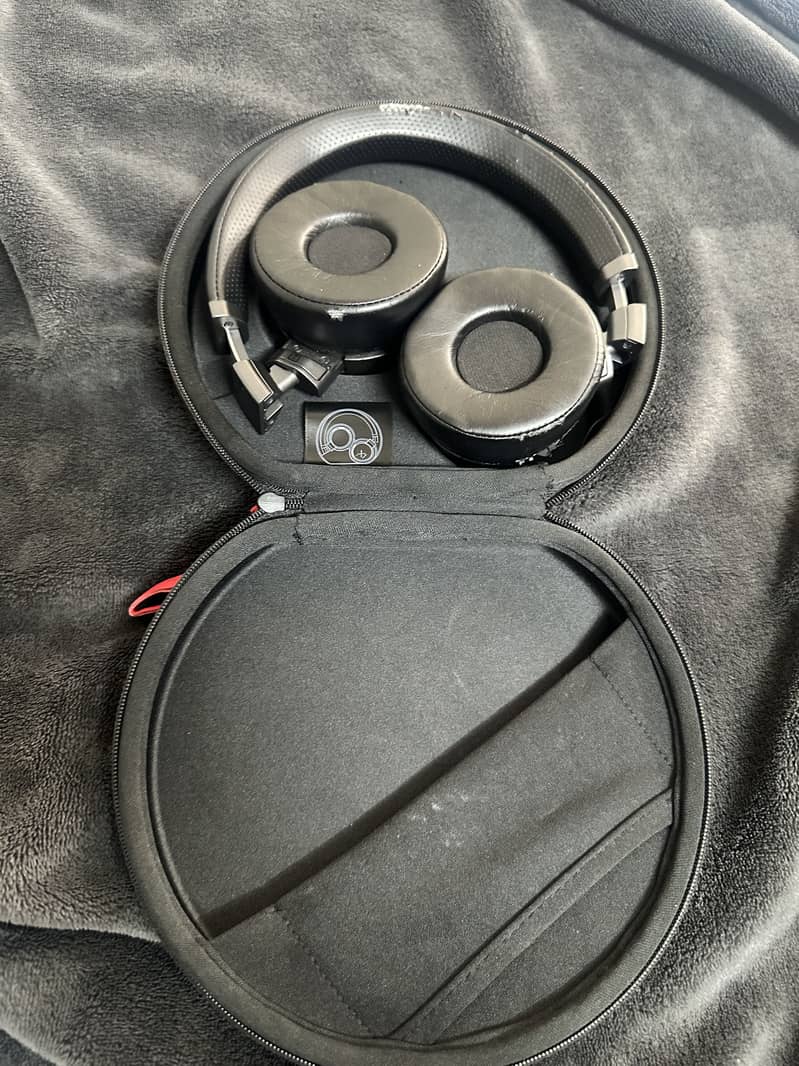 Wireless headphone 5