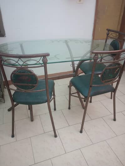 dining table with 5chairs