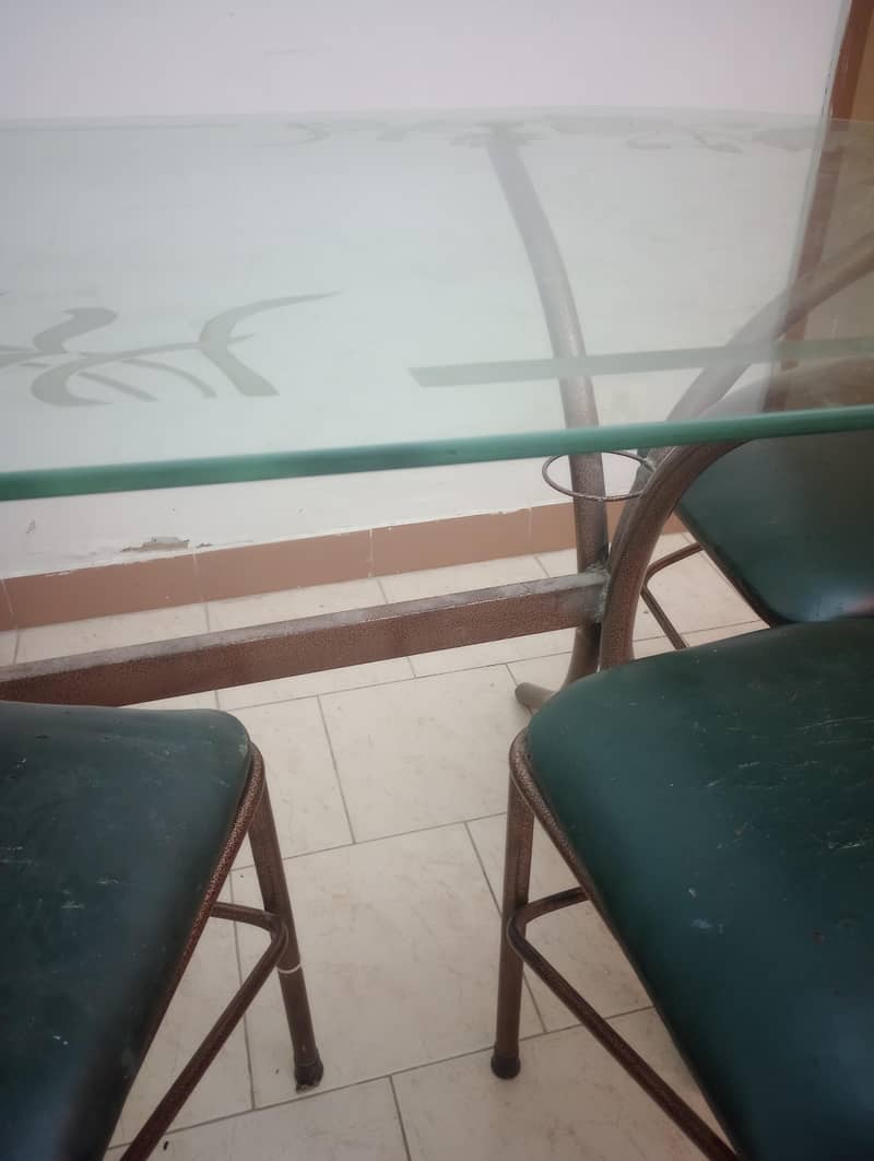 dining table with 5chairs 2