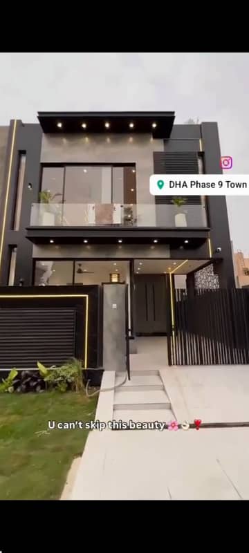 5 MARLA ELEGANT AND FULLY MAINTAINED SUPER HOT LOCATED BUNGALOW IS AVAILABLE IN THE BEST BLOCK OF DHA LAHORE.