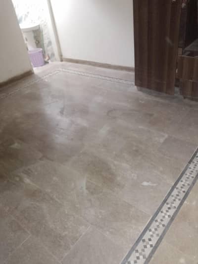 1room attached washroom for single male or female or only couple