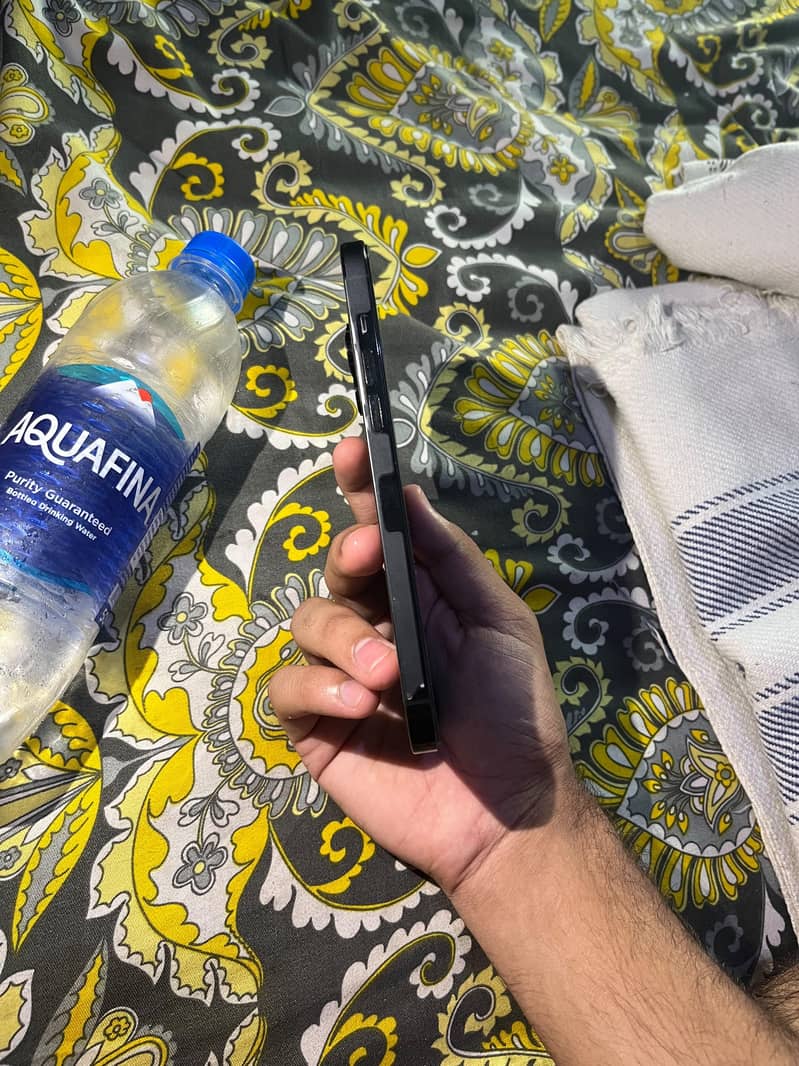 Apple iPhone 14 Pro Max 6