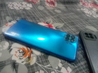 OPPO F17 Pro 8+4=1289