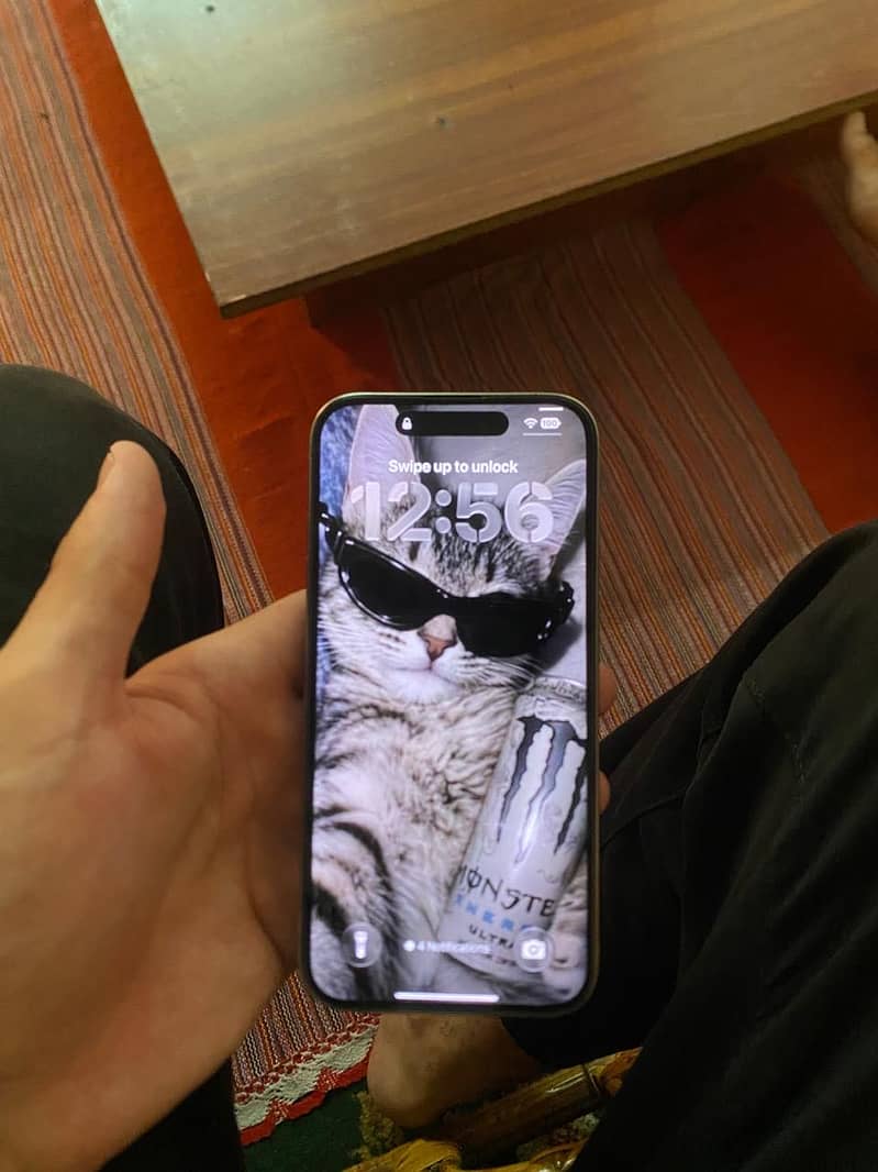 Iphone 15 pro 256 4