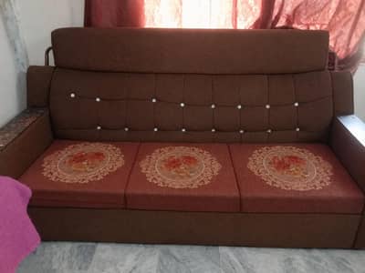 Sofa in Elegant look