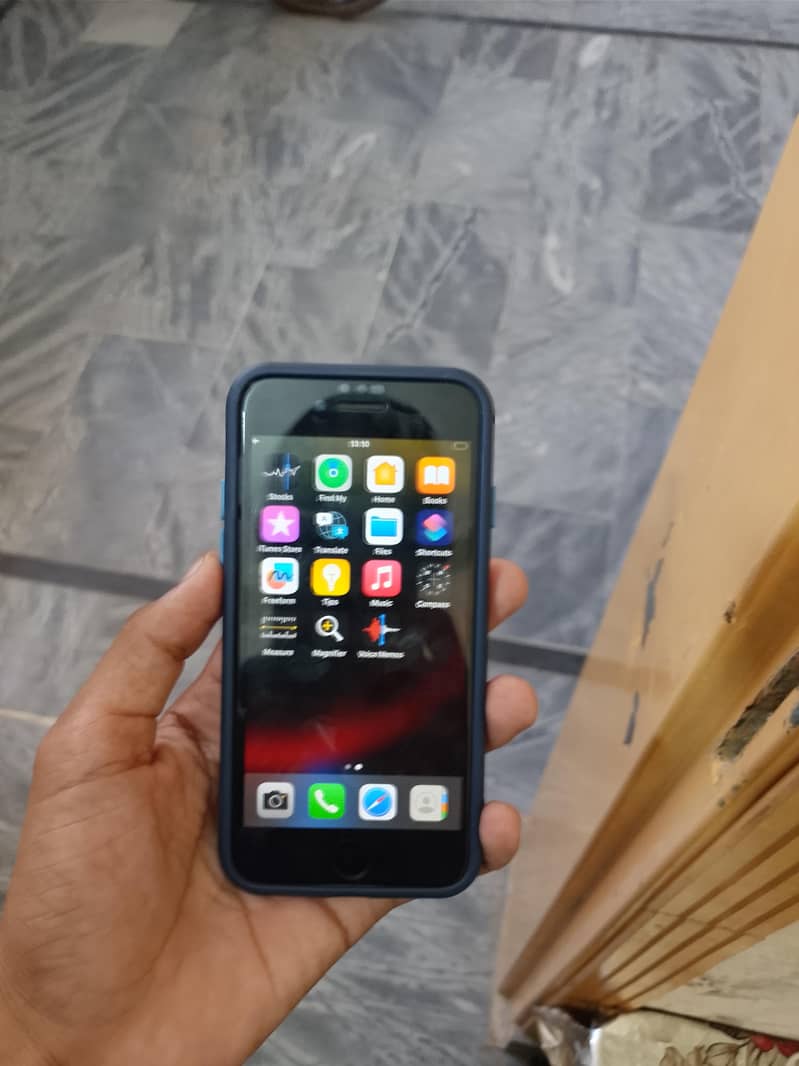 Apple iPhone 8 2