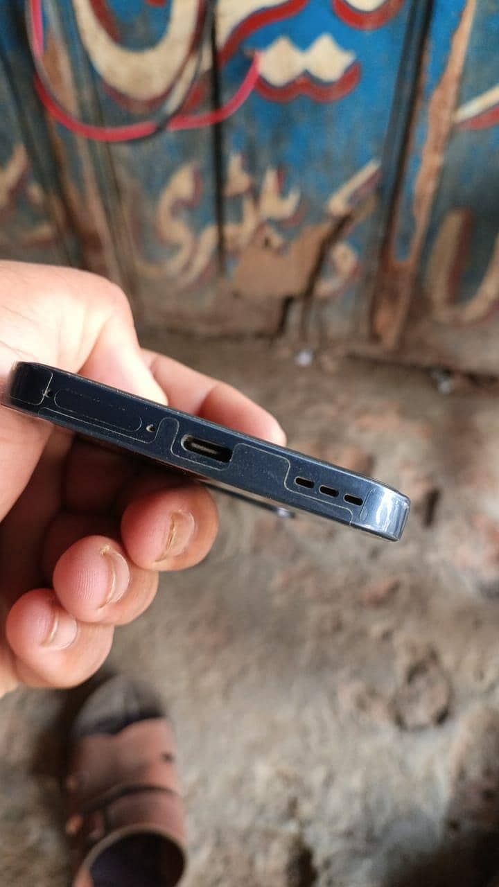 OPPO A6s pro 4
