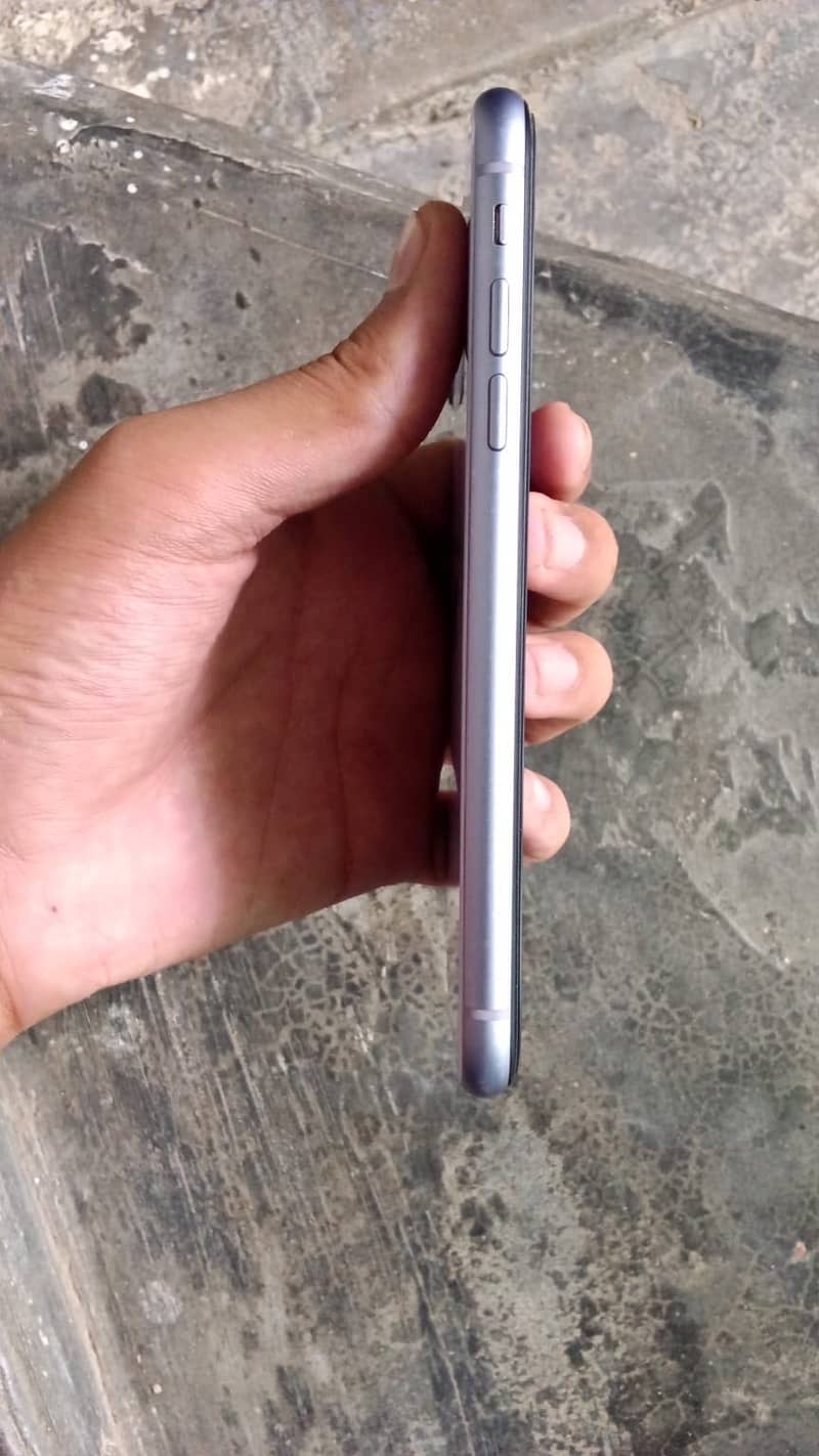 Apple iPhone 11 2