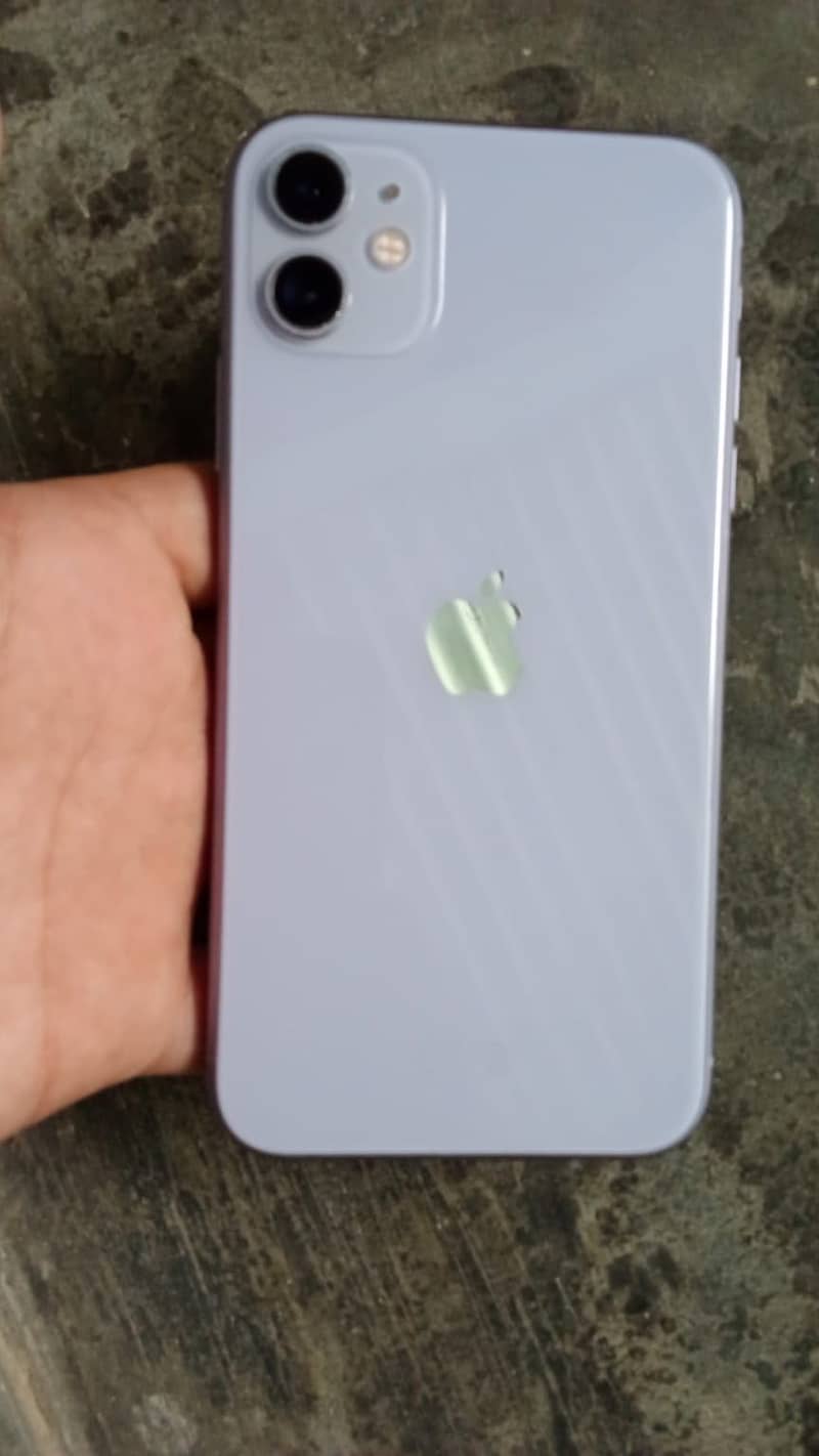 Apple iPhone 11 4
