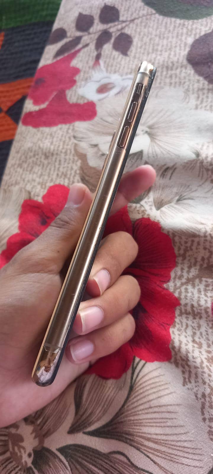 Apple iPhone 11 Pro Max 4