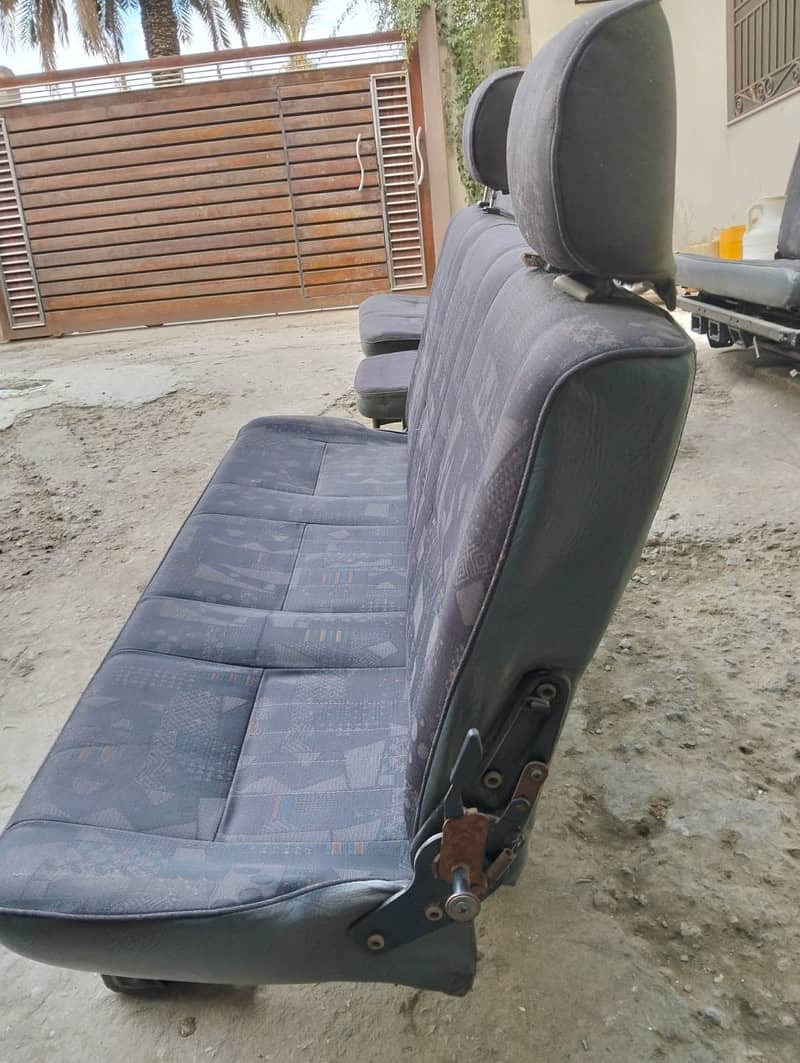 Van seats 4