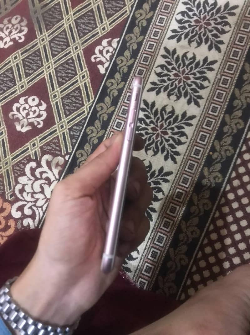 Apple iPhone 6S 2