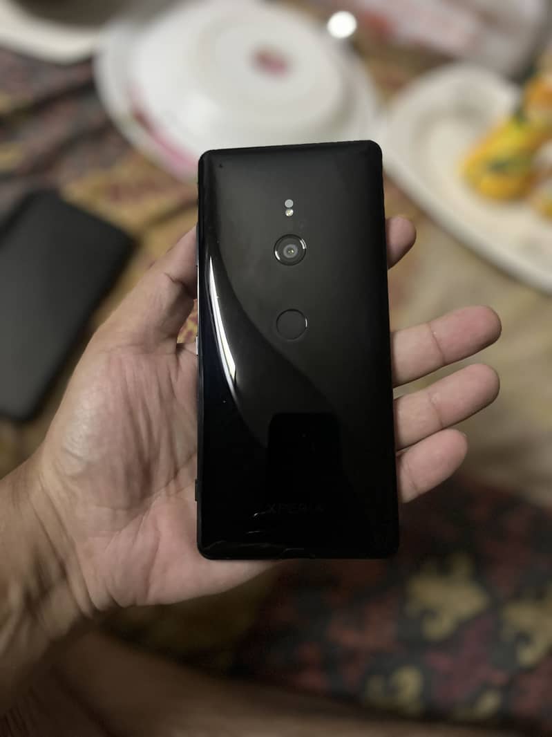 Sony XZ3 1