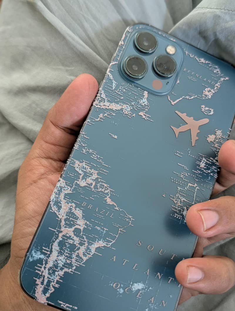 Apple iPhone 12 Pro Max 3