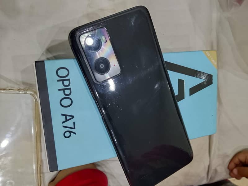 OPPO A76 0