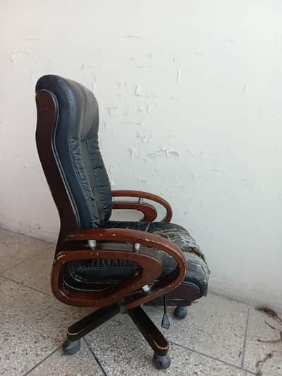 office boss chair in good price