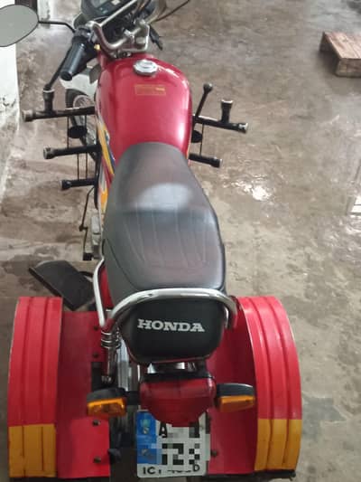 3 wheeler bike for disable person