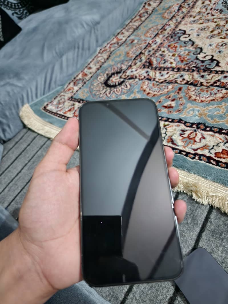 Apple iPhone 13 Pro Max 1