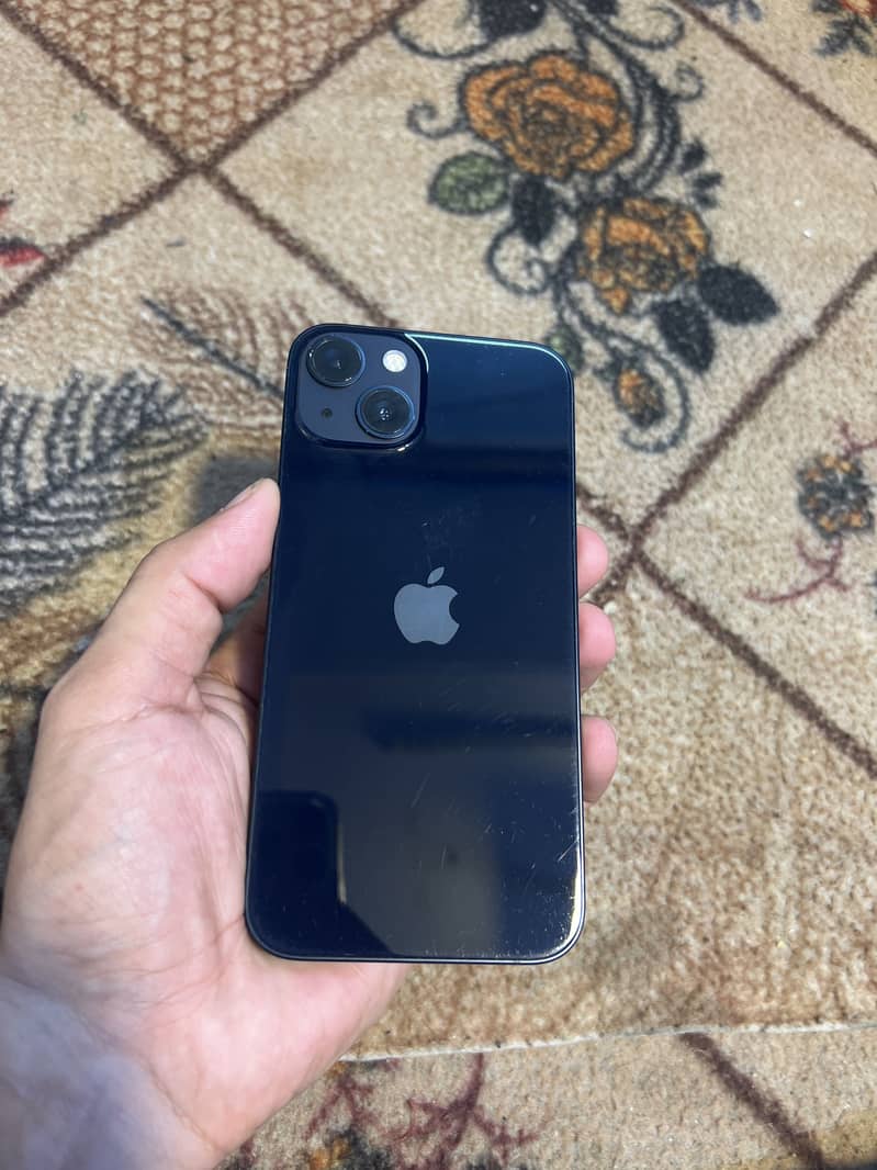 Apple iPhone 13 2