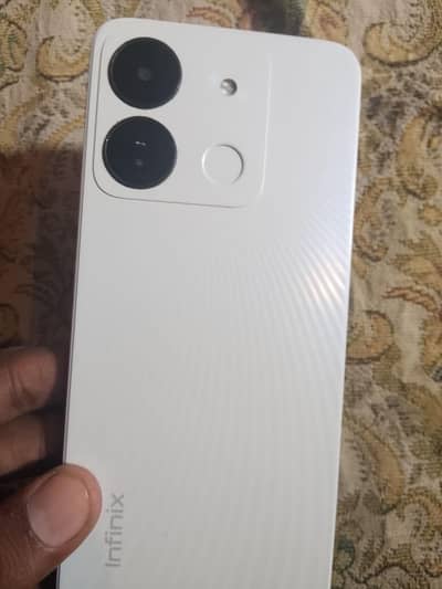 Infinix smart 7HD box and charge available Pack set