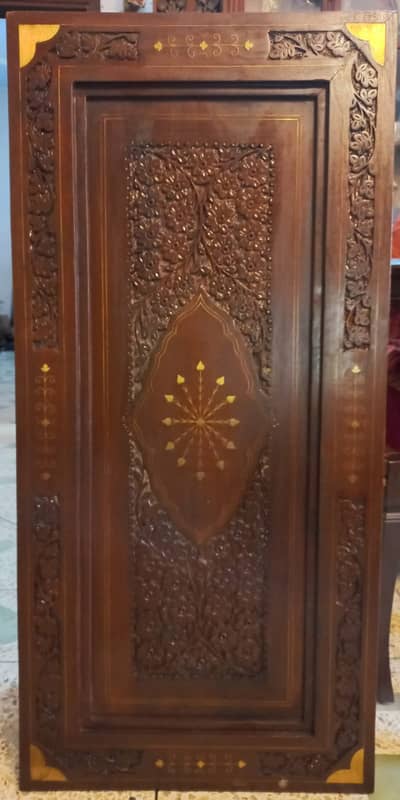 Rosewood / Shisham Center Table with Brass Inlay