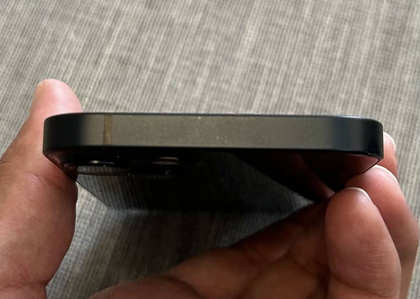 Apple iPhone 13 3