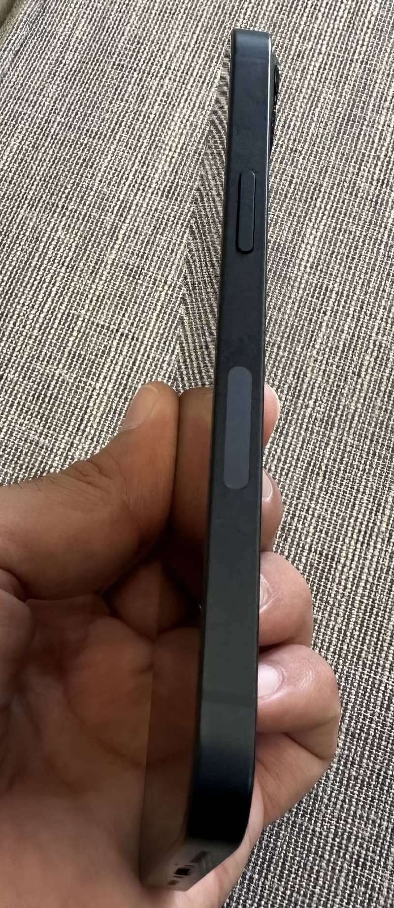 Apple iPhone 13 4