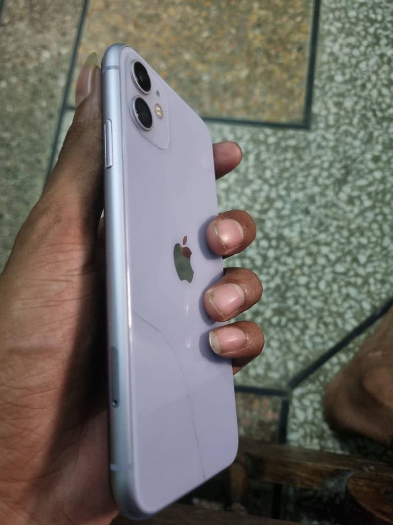 Apple iPhone 11 0
