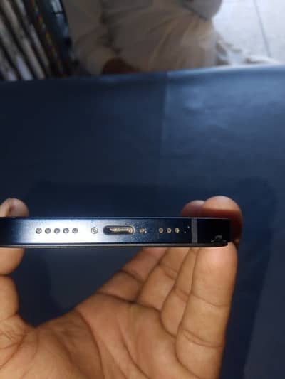 Apple iPhone 12 mdm