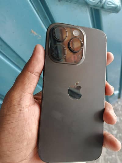 Iphone 16 pro black colour Non Pta JV